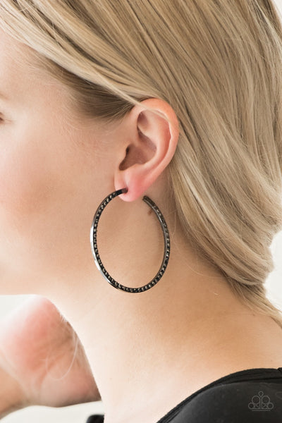 Earrings Hoops Dangerously Dynamic - Black