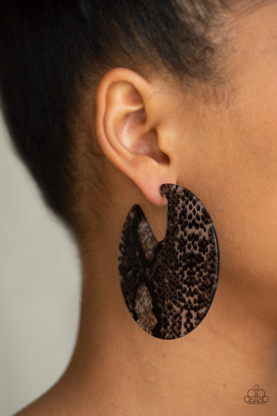 Earrings Hit Or HISS - Black