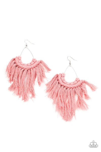 Earring Wanna Piece Of MACRAME? - Pinke