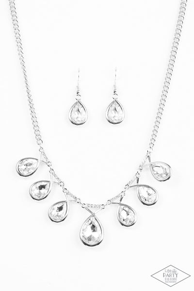 Necklace Love At FIERCE Sight - White