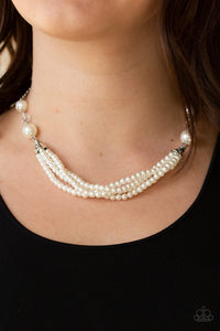 Necklace One-WOMAN Show