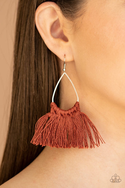 Earrings Tassel Treat - Brown