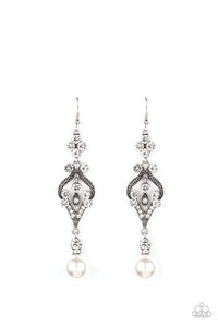 Earrings Convention Elegantly Extravagant - White