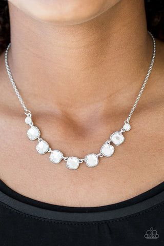 Necklace Deluxe Luxe - White