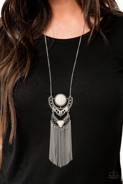 Necklace Spirit Trek - White